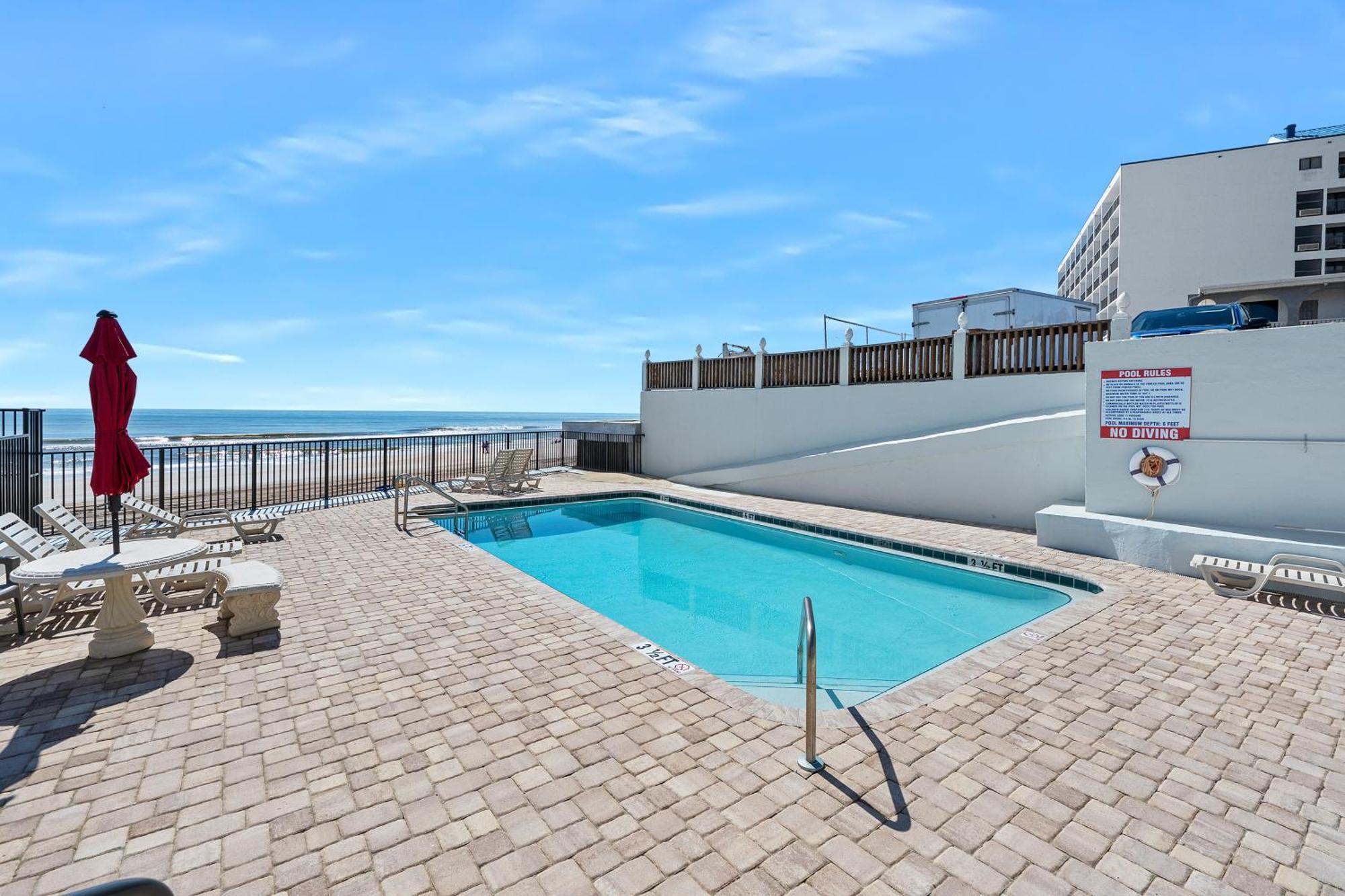 Apartment Oceanfront Daytona With Views! *