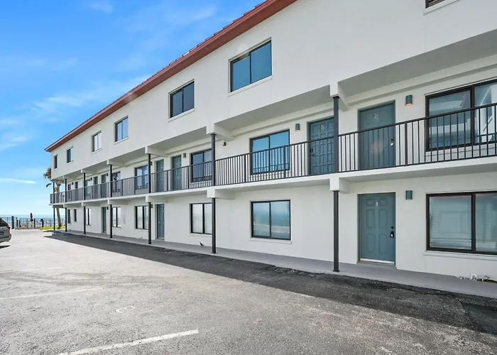 Oceanfront Daytona Beach Condo With Beach Views!